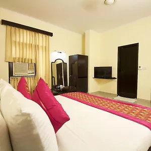 3* ホテル Oyo 22154 ダルバル